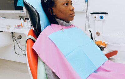 Jakie zabiegi należy wykonać przed gabinetowym wybielaniem zębów?